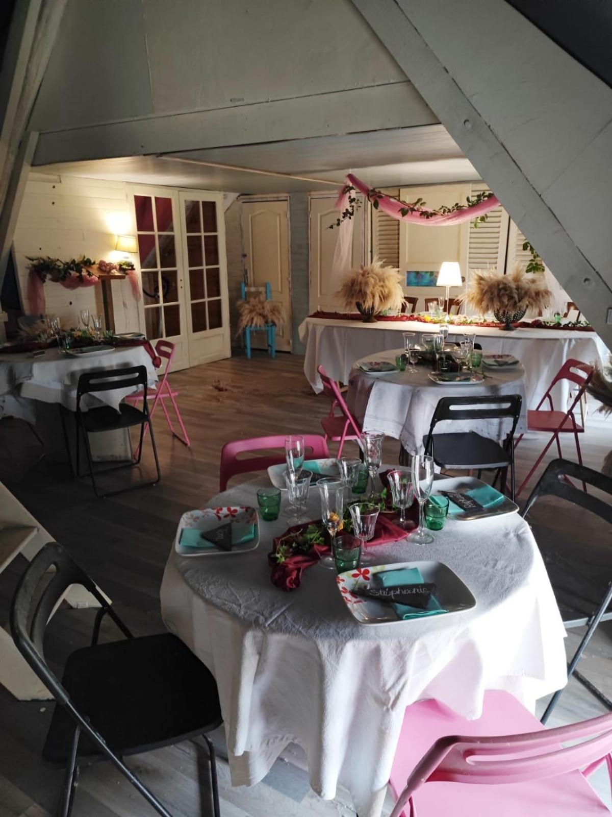 Hotellerie Jardiniers Gourmands Morsains Bagian luar foto